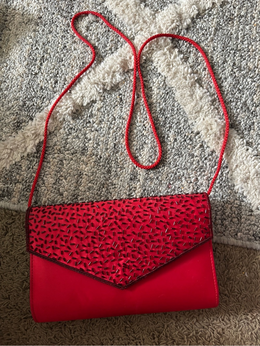 Red Beaded Envelope Crossbody Clutch - Sleek Evening Bag